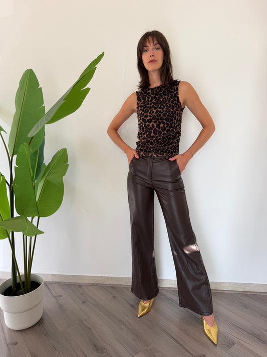 Pantaloni dritti simil pelle