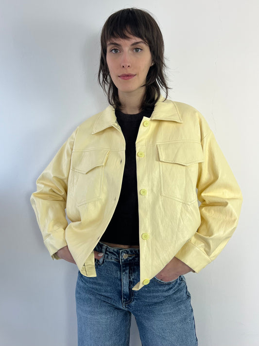 Giacca simil pelle con bottoni