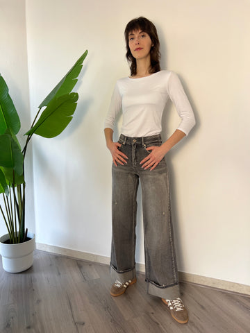 Jeans wide leg con risvolto