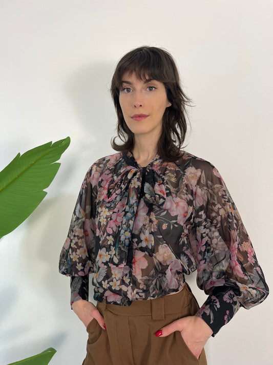 Blusa flower