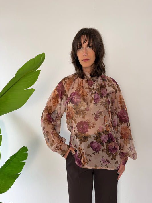 Blusa con fiocco e fiori