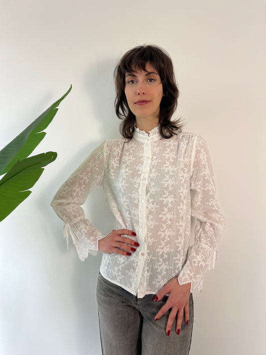 Camicia romantica