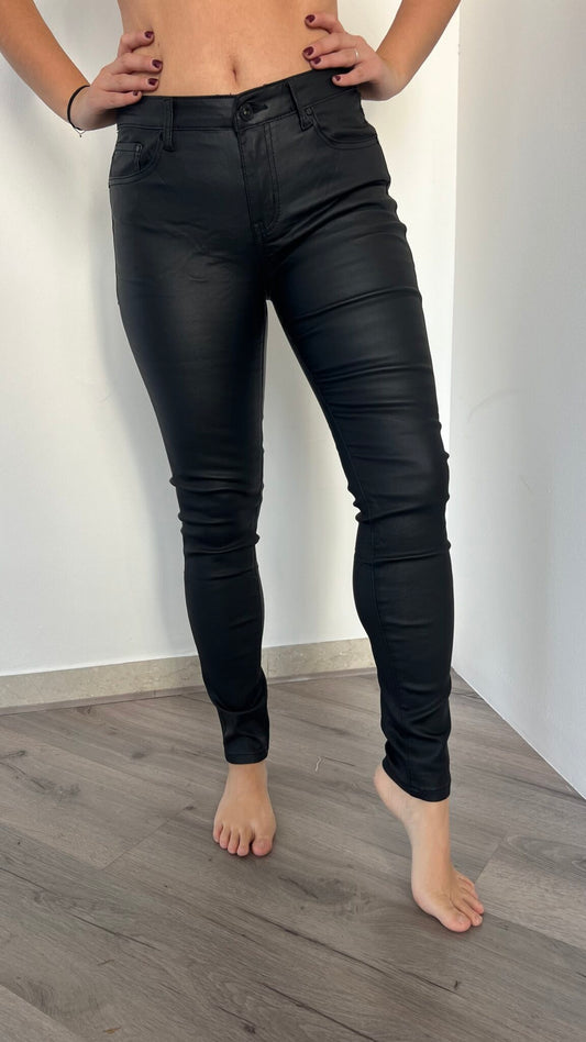 Pantaloni skinny simil pelle