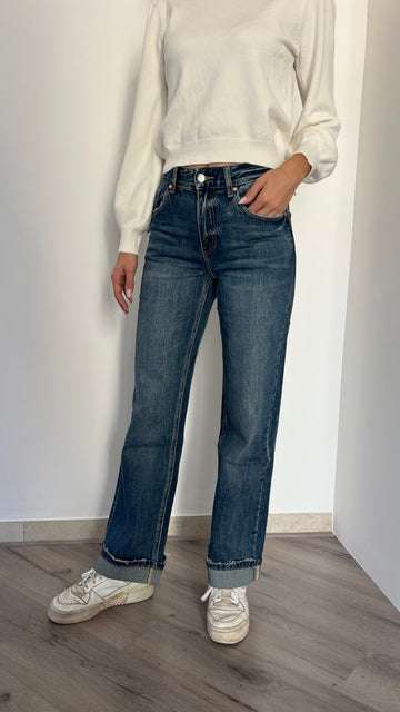 Jeans dritto con risvolto