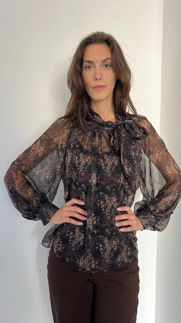 Blusa fiori e fiocco