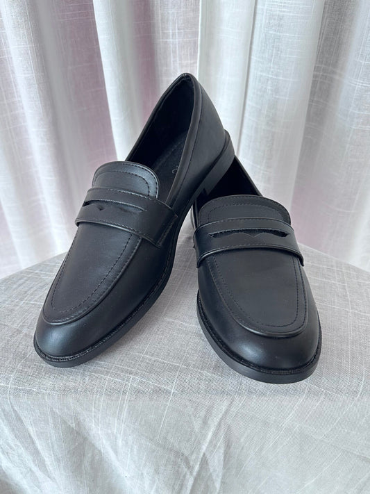 Mocassino nero classico