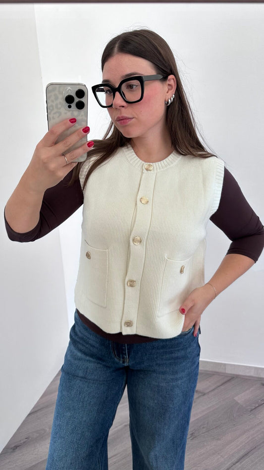 Gilet con bottoni dorati