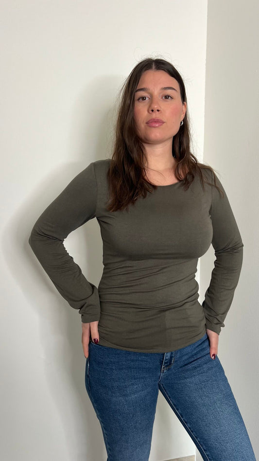 Maglia in viscosa basica